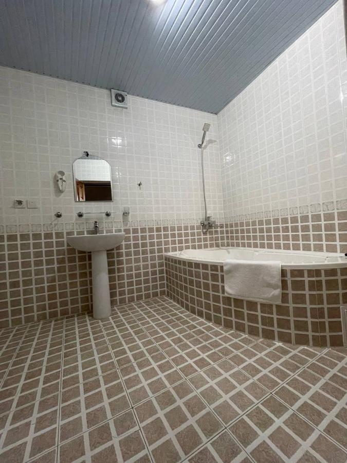 Shokhtut Hotel Honeymoon Buchara Buitenkant foto