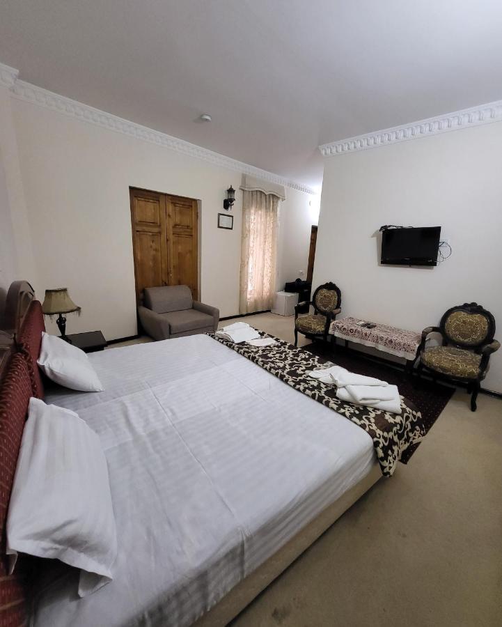 Shokhtut Hotel Honeymoon Buchara Buitenkant foto